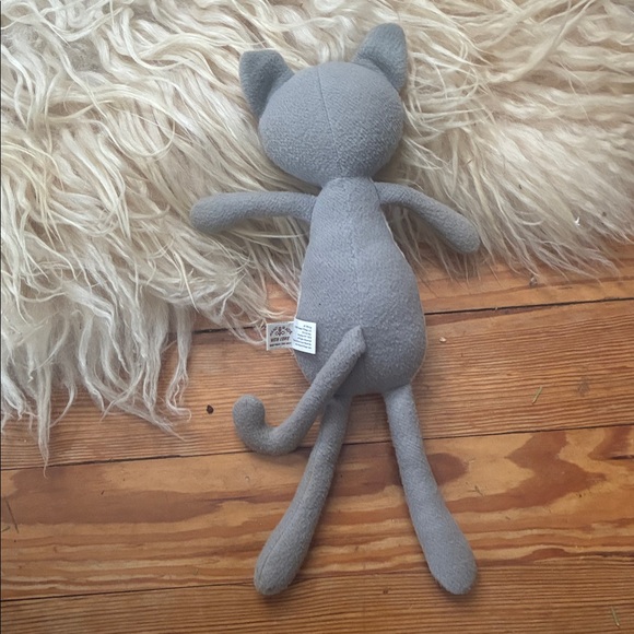 Hazel village Grace cat with outfit - Picture 8 of 9